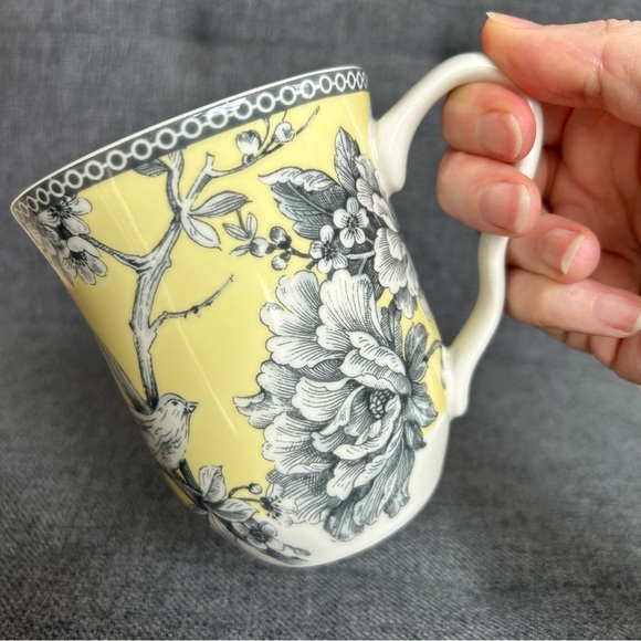 222 FIFTH “Adelaide” Floral and Birds Coffee Mug, Yellow, Gray, 12 oz - Picture 12 of 13